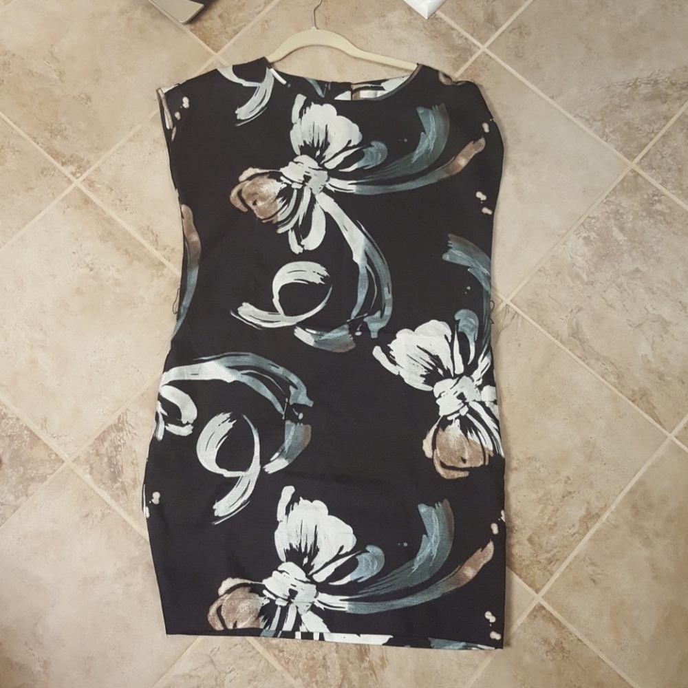 Bow dress